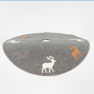 TREE SKIRT