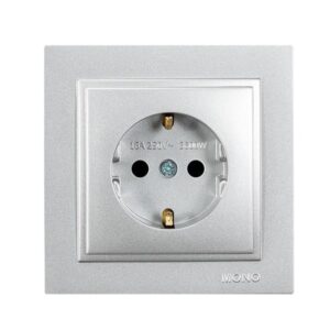 DESPINA CHILDPROOF SOCKET OUTLET EARTHED SILVER