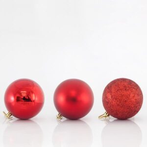 PLASTIC RED BALLS
